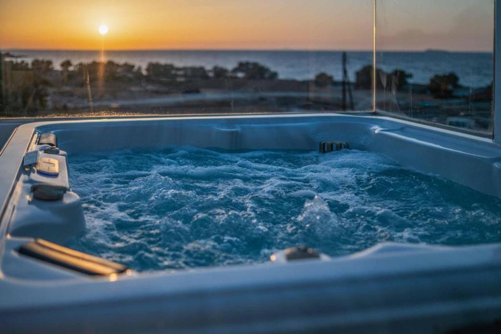 Seabreeze Villa - With Jacuzzi & Heated Pool Mastichari  Ngoại thất bức ảnh